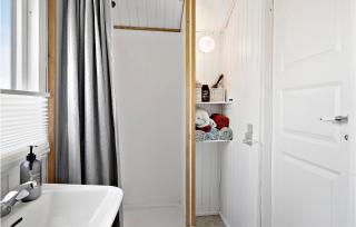 Beautiful Home In Ulfborg With Kitchen - Ulfborg - 8