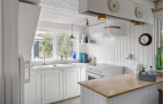Beautiful Home In Ulfborg With Kitchen - 6