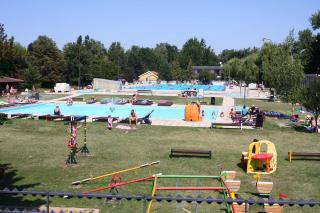 Chatova osada Family Resort Thermalpark inclusiv - Patince - 4