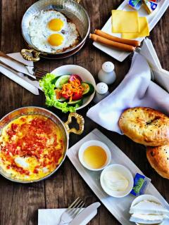 Bayil Breeze Hotel & Restaurant - 1