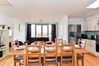 Regents Canal Apartments - London - 9