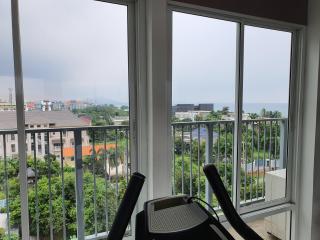 Execlusive Seaview 1 bedroom suite with toproof pool at The Patio Bangsaen - 3