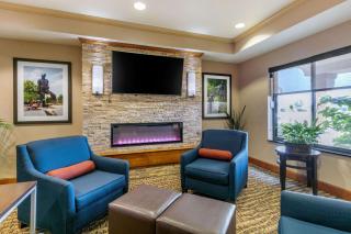 Comfort Suites Hopkinsville near Fort Campbell - 7