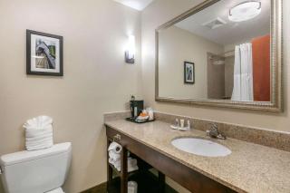 Comfort Suites Hopkinsville near Fort Campbell - 4