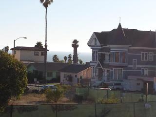 Travelers Beach Inn - Ventura - 7