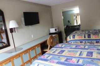 Tampa Inn Near Busch Gardens - 2