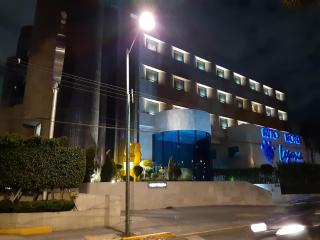 AUTO HOTEL LEGARIA - Cidade do México - 1