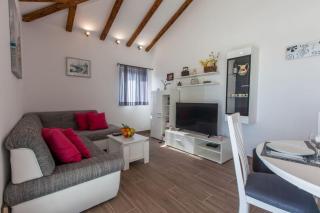 Peaceful Villa with private pool and free parking - Sevid - 5