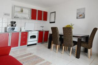 Apartment Pirovac 6447a - 2