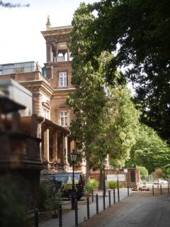 Trafohaus am Kaiserbahnhof - 2