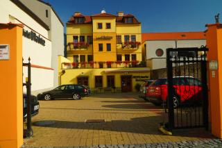Hotel Na Hradbách - Louny - 7