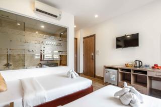 Valencia Da Nang Beach Hotel - Danang - 8