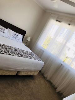 White Shells Luxury Apartments Marcoola - 4