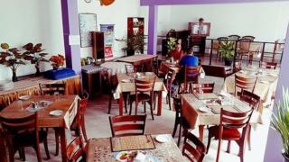 Happy Night Holiday Inn - 1