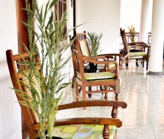 Happy Night Holiday Inn - 2