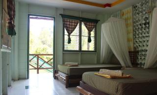 Chill Out Bar and Bungalows - Tonsai Beach - 3