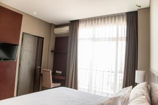 Karlita Hotel Tegal - 6