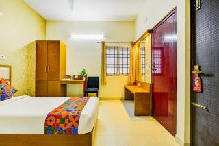 FabHotel Sky Bay Residency - 4