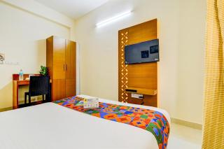 FabHotel Sky Bay Residency - 2