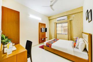 FabHotel Sky Bay Residency - 3