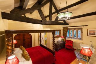 Hurstwood Hall - Burnley - 2