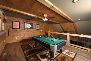 Splash Time Cinema chalet - Gatlinburg - 1