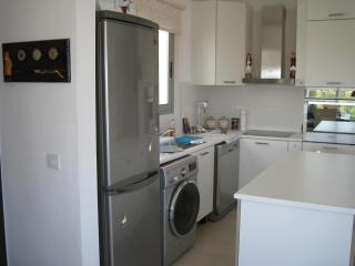 Trident Beach Apartment - Protaras - 2
