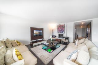 Luxury Apartment Lake View & Center of Montreux by GuestLee - Montreux - 4