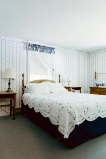 Carriage Barn Inn - Keene - 7