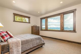 Peaceful Bay Getaway - 1