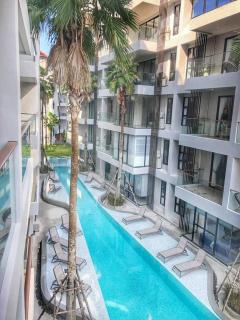 PALMYRAH SURIN, MODERN 1BR with Terrace, 150 meters to Surin Beach - Surin Beach - 4