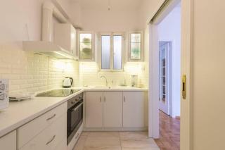 NEW! Bright & Remodeled 1Bed apt 2min Walk to Acropolis - Athènes - 1