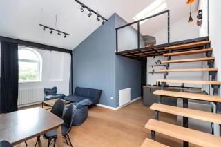 Old Tbilisi minimal Loft with Amazing view - 9