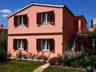 Apartments Ines - Medulin - 0