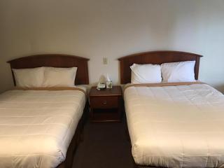 Blue Note Motor Inn - 1