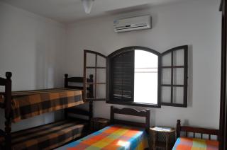 Casa em condômino, com piscina, próxima à serra e ao mar - 9