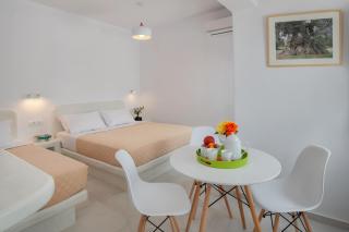 Olive Tree Suites - Fira - 9
