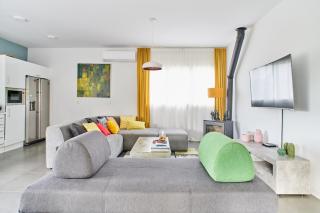 Jewel Home - 4
