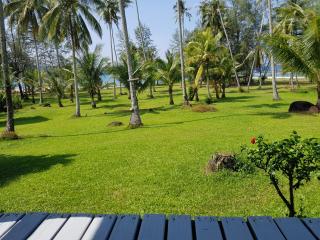 S Beach Resort - 1