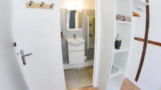 Coeur de ville, joli 2 pieces au 1er étage, Wifi ! - 3