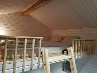 Cozy Cottage - Free WIFI and Parking - 2