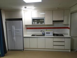 Hotel Joy near Camp Humphres - Pyeongtaek - 5