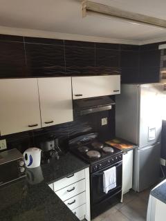 Executive 2 bed Apartment, free WIFI and DSTV - 2