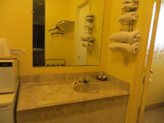 Cottonwood Inn - LaGrange - 3