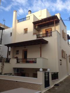 Lovely Apartment for 6Ppl , 2 BDRM , in Naxos , private patio - Naxos Chora - 0