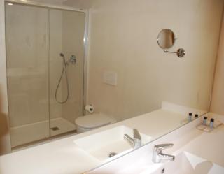 Hotel Los Robles - 4