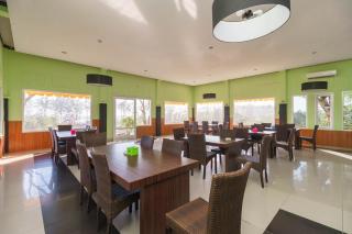 RedDoorz Syariah At Hotel Putri Gading Bengkulu - Bengkulu - 7