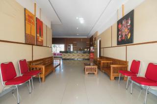 RedDoorz Syariah At Hotel Putri Gading Bengkulu - Bengkulu - 3