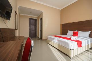 RedDoorz Syariah At Hotel Putri Gading Bengkulu - Bengkulu - 2