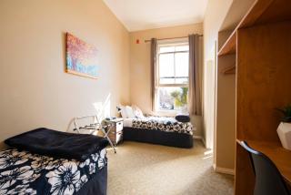 The Prince Albert Backpackers & Bar - 2